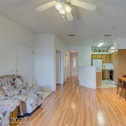 Image 4 - 5401 West Harmon Avenue, Spring Valley, NV 89103, USA - Condo for sale