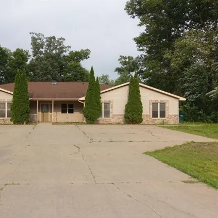 Buy this 8 bed house on 588 White Oak Avenue in Village of Plover, WI 54467