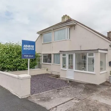 Buy this 3 bed duplex on Bryn Mair Avenue in Abergele, LL22 7AT