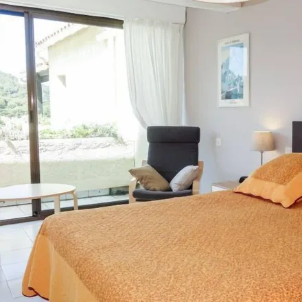 Rent this 2 bed apartment on Station d'épuration de Saint-Cyr-sur-Mer in Allée de Carignan, 83270 Saint-Cyr-sur-Mer