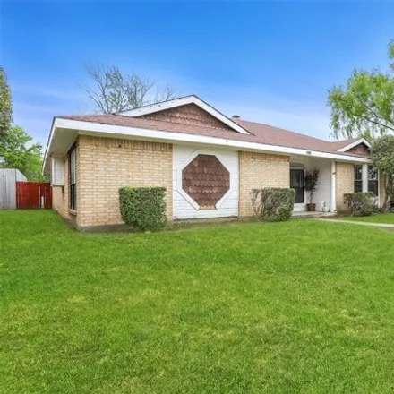 Buy this 3 bed house on 3356 Manchester Drive in Mesquite, TX 75150