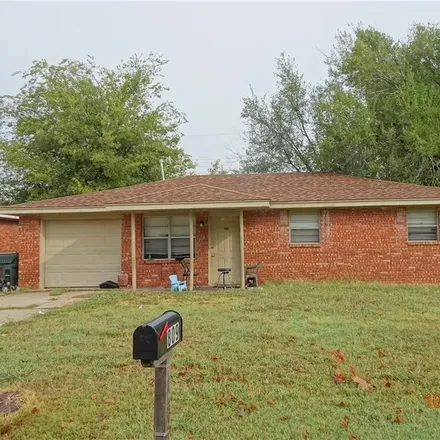 Buy this 3 bed house on 809 East Hayes Street in Norman, OK 73071