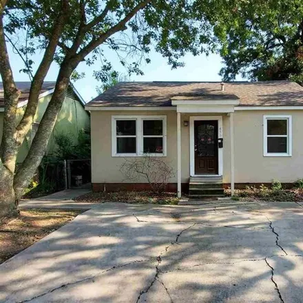 Rent this 3 bed house on 842 Iris Street in Nicholson Estates, Baton Rouge