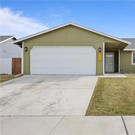 Buy this 3 bed house on 1329 Electra Street in Moses Lake, WA 98837