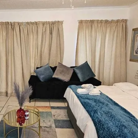 Image 5 - Sandton, 1865, South Africa - Apartment for rent