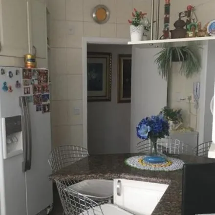 Buy this 4 bed apartment on Avenida Paes de Barros 994 in Parque da Mooca, São Paulo - SP