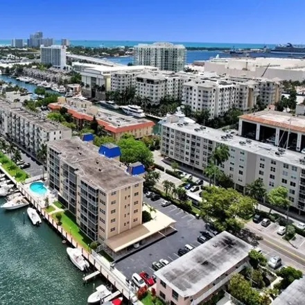 Rent this 2 bed condo on 1659 Southeast 15th Street in Lauderdale Harbors, Fort Lauderdale