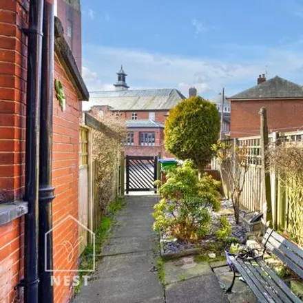 Image 2 - Fire Station Yard, Rochdale, OL11 1DN, United Kingdom - Townhouse for sale