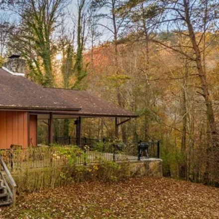 Image 2 - 735 Mill Creek Road, Conner Heights, Pigeon Forge, TN 37863, USA - House for sale