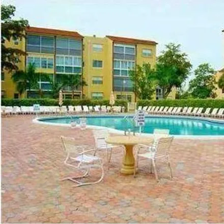 Buy this 1 bed condo on Somerset Drive in Lauderdale Lakes, FL 33310