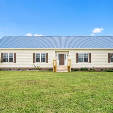 Buy this 3 bed house on 163 Golden Farm Road in Carteret County, NC 28516