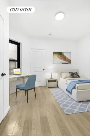 Rent this studio townhouse on 155 West 106th Street in New York, NY 10025