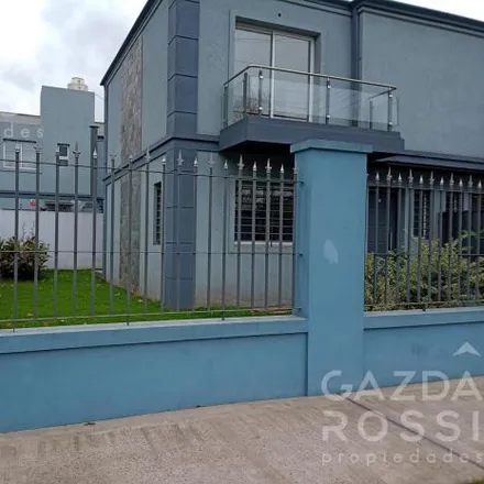 Buy this 2 bed house on Bartolomé Mitre 1893 in Adrogué, Argentina