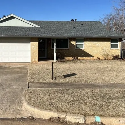 Rent this 3 bed house on 1375 Kingston Road in Norman, OK 73071