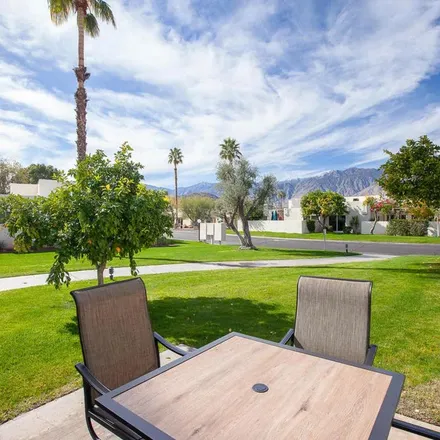 Image 2 - Walgreens, 2465 East Palm Canyon Drive, Palm Springs, CA 92264, USA - Apartment for rent