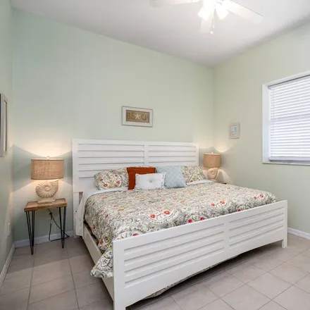 Rent this 1 bed apartment on Saint Augustine in FL, 32084