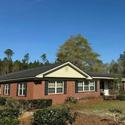 Buy this 3 bed house on 4683 Shelton Rd in Blackshear, Georgia