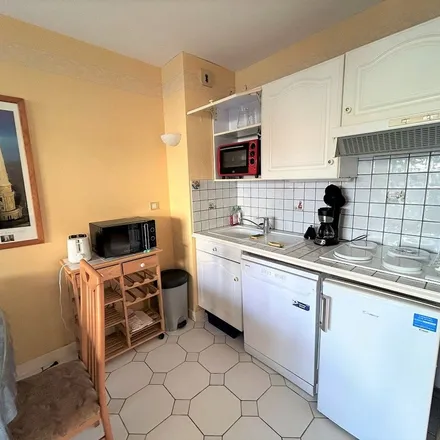 Image 2 - 15 Avenue de Pontaillac, 17420 Saint-Palais-sur-Mer, France - Apartment for rent