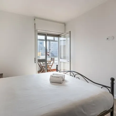 Rent this 1 bed apartment on Rotunda da Associação Empresarial de Portugal in 4100-179 Matosinhos, Portugal