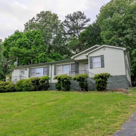 Buy this studio house on 1755 South Seminole Drive in Milbro Heights, Chattanooga