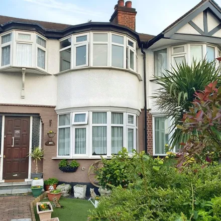 Rent this 4 bed townhouse on 463 Northolt Road in London, HA2 8HB
