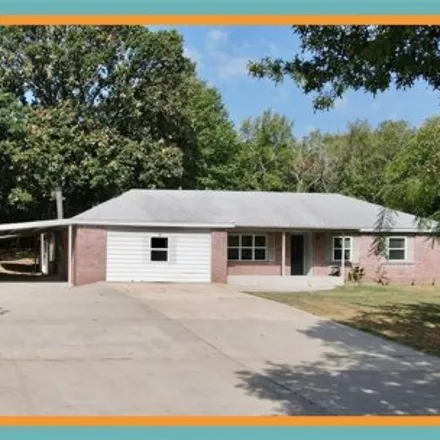 Buy this 3 bed house on unnamed road in Holdenville, OK 74848