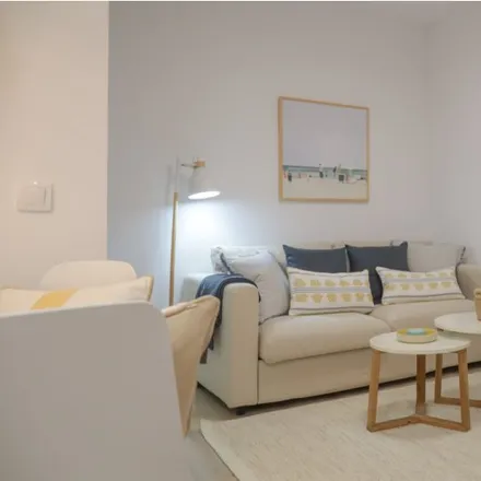 Rent this 1 bed apartment on Madrid in Escuela infantil municipal Los Gavilanes, Calle de Tiziano