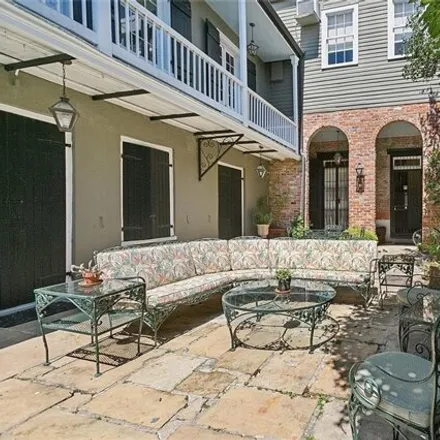 Image 4 - 824 Burgundy Street, New Orleans, LA 70116, USA - Townhouse for sale