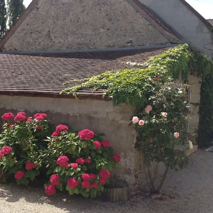 Image 5 - 37260 Artannes-sur-Indre, France - Townhouse for rent