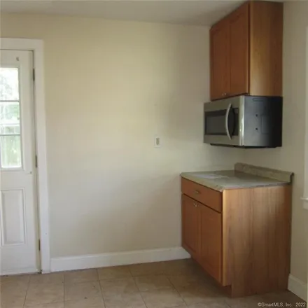 Image 3 - 52 Bunce Drive, Manchester, CT 06040, USA - Townhouse for sale