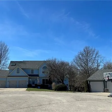 Buy this 7 bed house on 1401 Charleston Court in Warrensburg, MO 64093