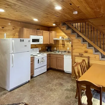 Rent this 2 bed house on Van Buren in MO, 63965