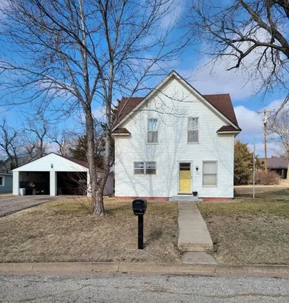 Buy this 5 bed house on 215 East Franklin Street in Lincoln Center, KS 67455