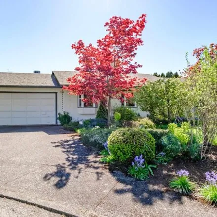 Buy this 4 bed house on 1400 North Fifth Court in Stayton, OR 97383