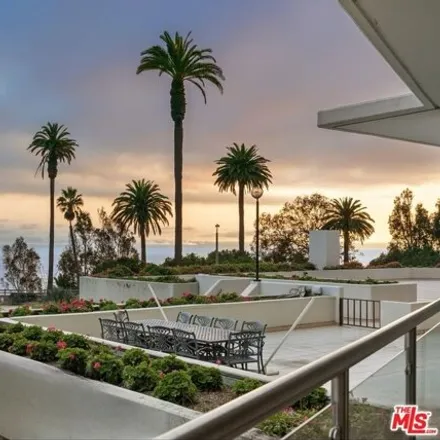 Buy this 3 bed condo on 206 Ocean Avenue in Santa Monica, CA 90402