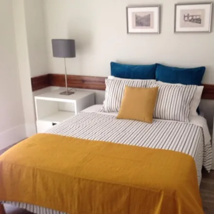 Rent this 1 bed apartment on McDonald's in Avenida da Igreja, 1700-035 Lisbon