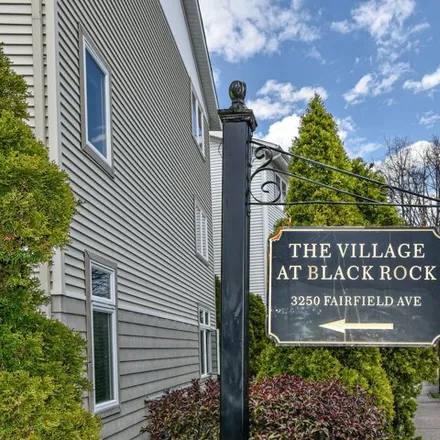 Buy this 2 bed condo on 3250 Fairfield Avenue in Black Rock, Bridgeport