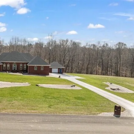 Buy this 3 bed house on 593 Burns Way in Barren County, KY 42141