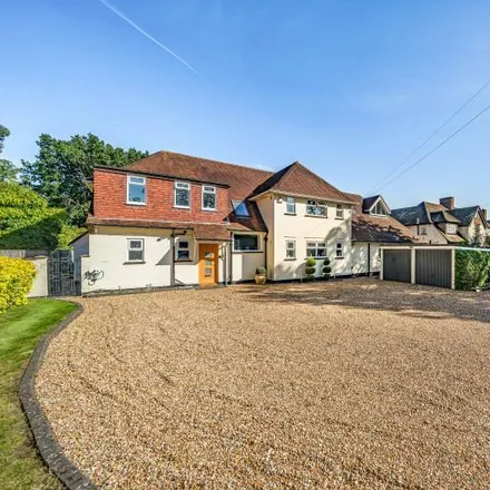 Rent this 6 bed house on St Mary's Church in Park Road, Camberley