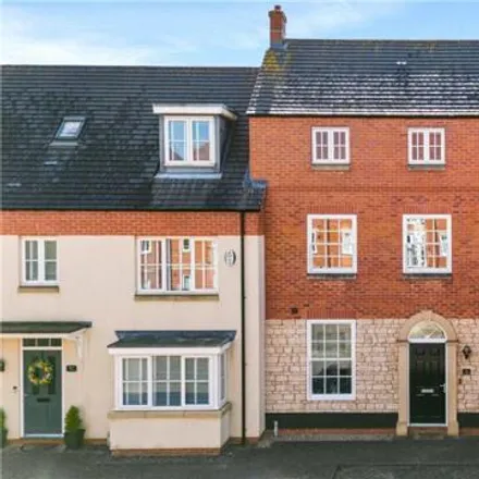 Buy this 4 bed townhouse on Thompson Road in New Waltham, DN36 4HN