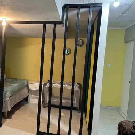 Image 5 - Jamaica - Apartment for rent