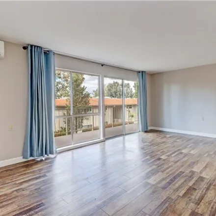 Image 3 - 877 Avenida Sevilla, Laguna Woods, CA 92637, USA - Apartment for rent