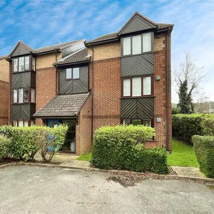Buy this studio apartment on The Goodwins in Royal Tunbridge Wells, TN2 5RS