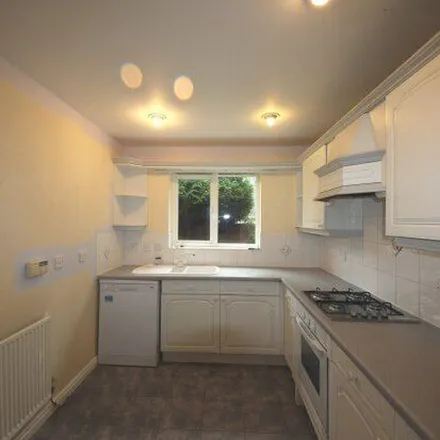 Rent this 4 bed apartment on Zone 4 in Windmill Lane, Heslington