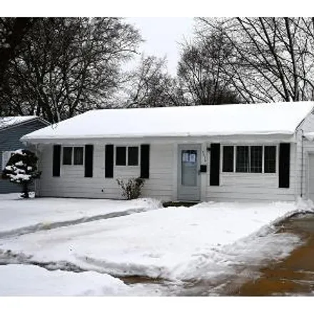 Buy this 3 bed house on 3354 Hanover Drive in Rockford, IL 61101