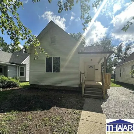 Buy this 3 bed house on 1542 South 10th Street in Terre Haute, IN 47802