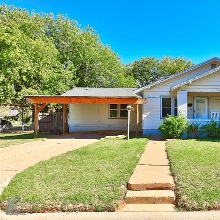 Buy this 3 bed house on 617 Grand Avenue in Abilene, TX 79605