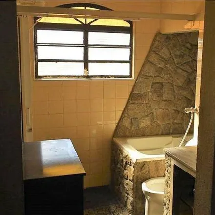 Buy this 4 bed house on Avenida Geni Araújo Cunha in Beira Rio, Paulínia - SP