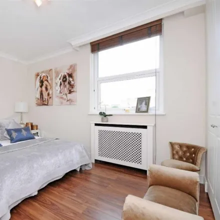 Image 5 - Finchley Road, London, NW8 0SG, United Kingdom - Apartment for rent