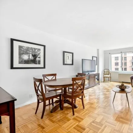 Buy this studio apartment on 201 East 25th Street in New York, NY 10010